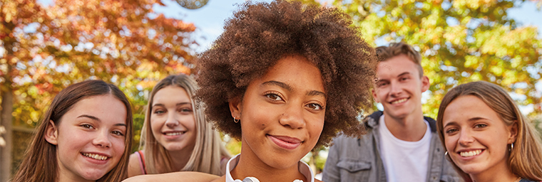 tips voor acne meisje maakt een selfie